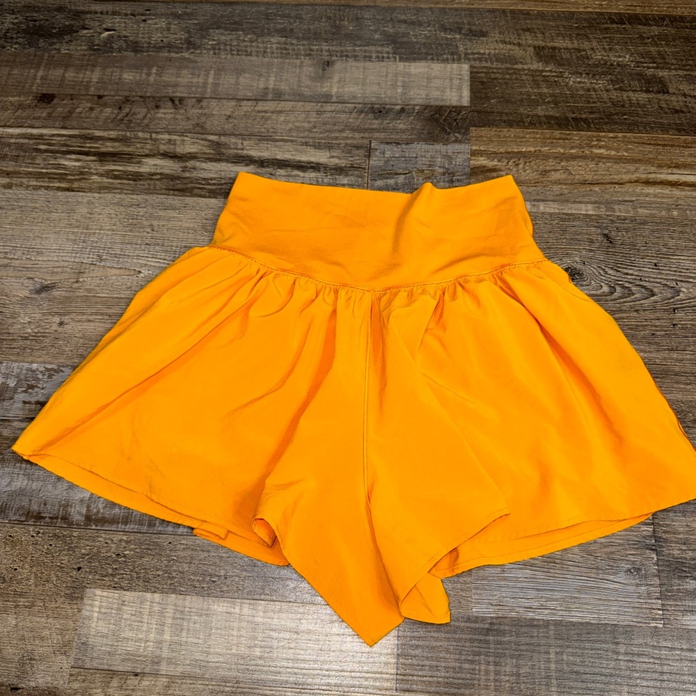 OFFLINE by Aerie Real Me Golden Yellow Athletic Skort Shorts Women’s M Flowy - Picture 3 of 5